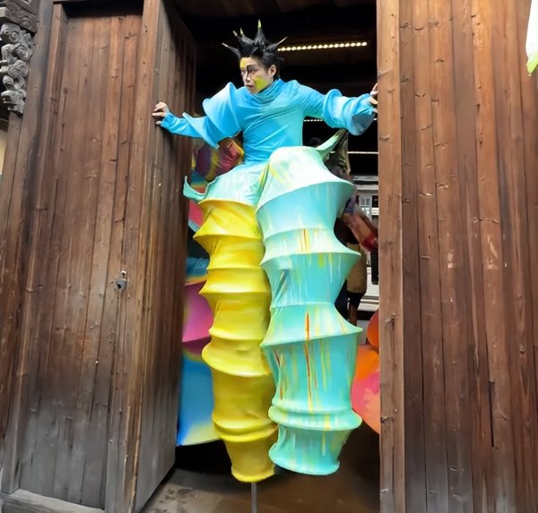 掌心策略 乌镇大佬饭局, 刘欢又胖了, 雷佳音胡子拉碴, 瘦下来的郝蕾赢麻了