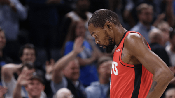 典丰投资 杜兰特: 罚球没进&让SGA造犯规, 这两回合让我们输掉比赛